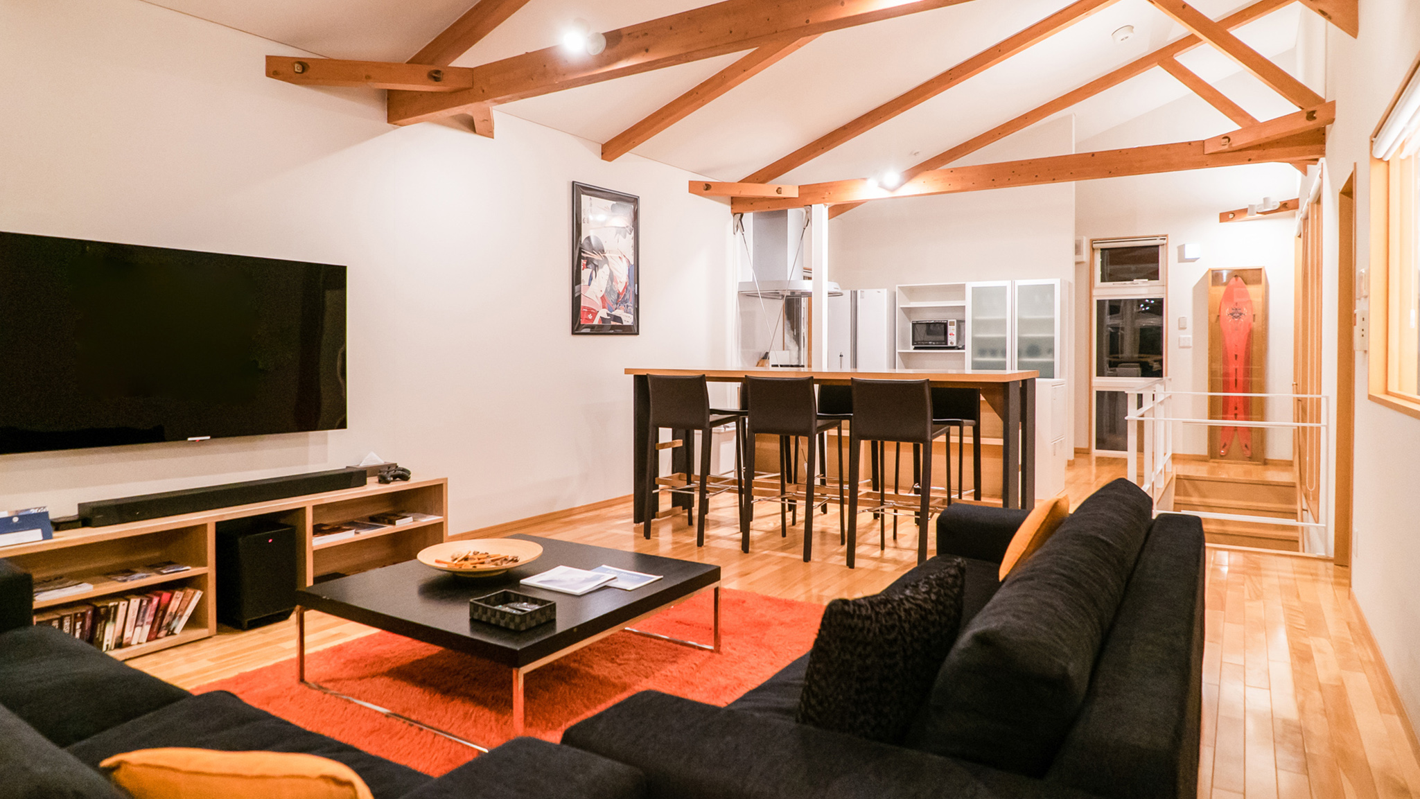 Casi67 West - Interior layout